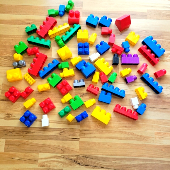 Mega Blocks Toys - Picture 1 of 2